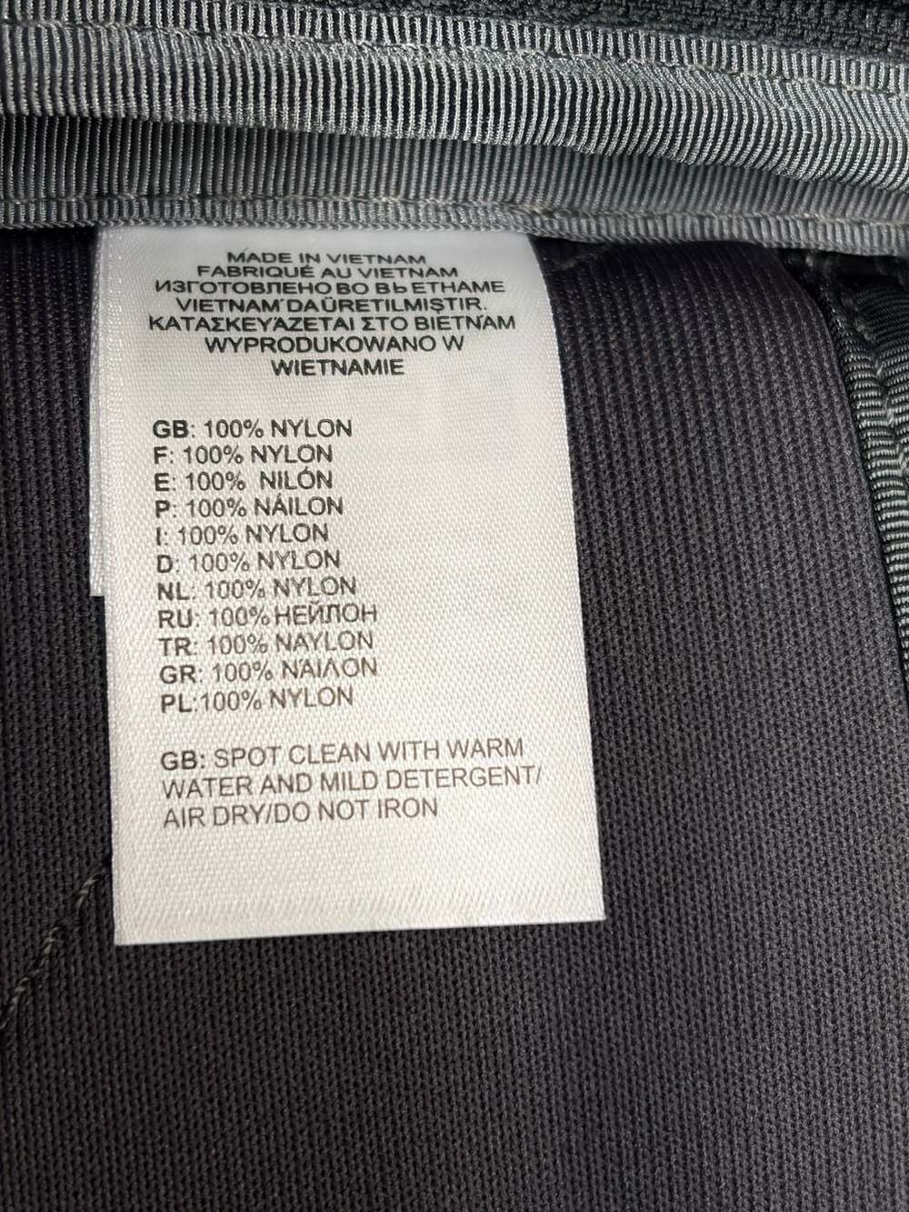 The North Face Surge FlexVent Everyday Backpack, laptop bag-Hike-black-mint-NWOT - Picture 16 of 16